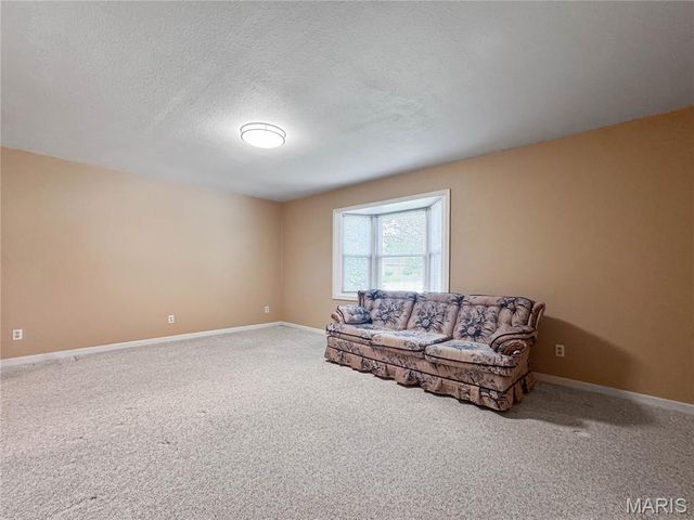 1902 Applegate Lane, Edwardsville, IL 62025