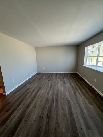 111 Sunset Avenue 111, 113, 115, Meriden, CT 06450