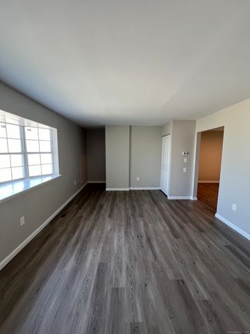 111 Sunset Avenue 111, 113, 115, Meriden, CT 06450