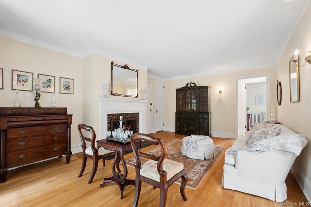 20 N Broadway J245, White Plains, NY 10601
