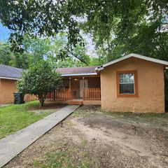 719 Price St, Dothan, AL 36303