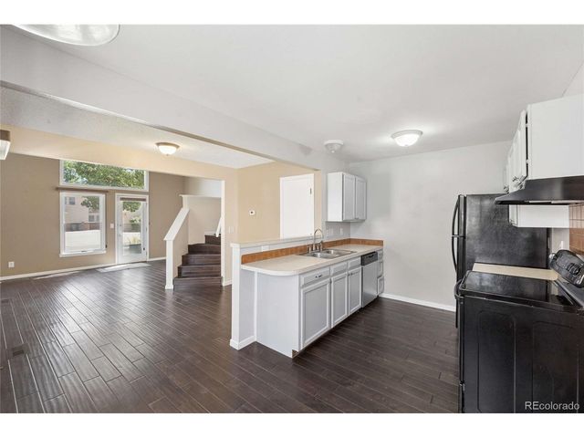 123 E 42nd St, Loveland, CO 80538