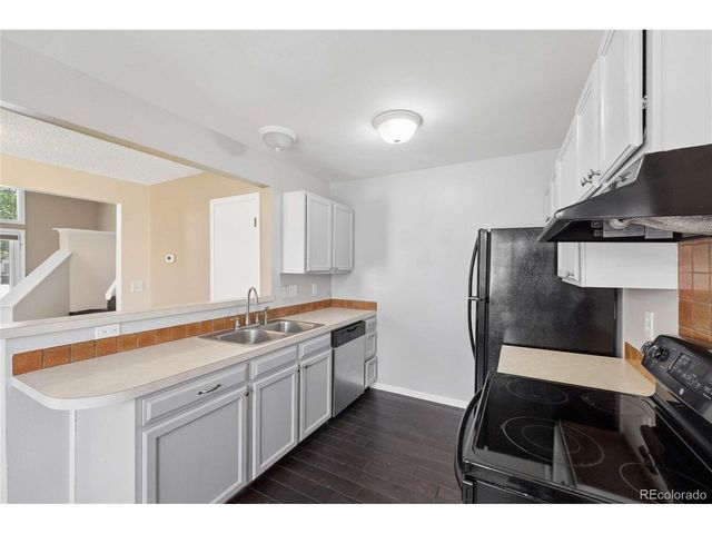 123 E 42nd St, Loveland, CO 80538