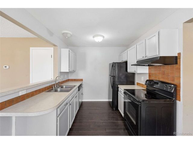 123 E 42nd St, Loveland, CO 80538