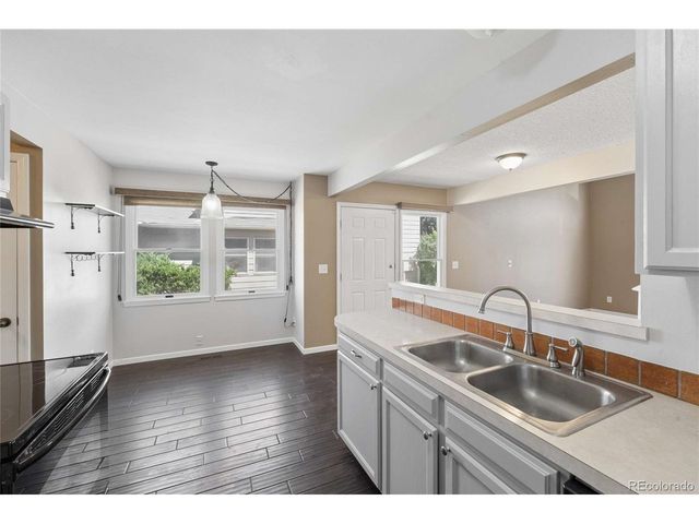 123 E 42nd St, Loveland, CO 80538