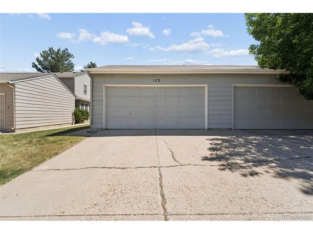 123 E 42nd St, Loveland, CO 80538