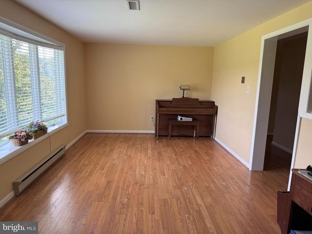 16560 OAK SHADE RD, Rixeyville, VA 22737