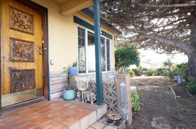 1800 Luxton Street, Seaside, CA 93955