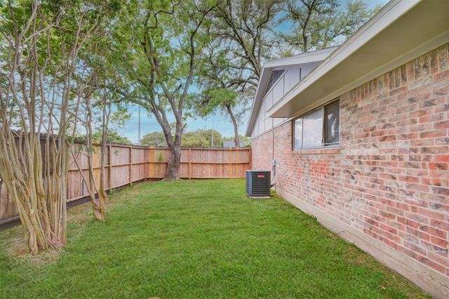 7927 Pella Drive, Houston, TX 77036