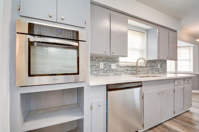 7927 Pella Drive, Houston, TX 77036