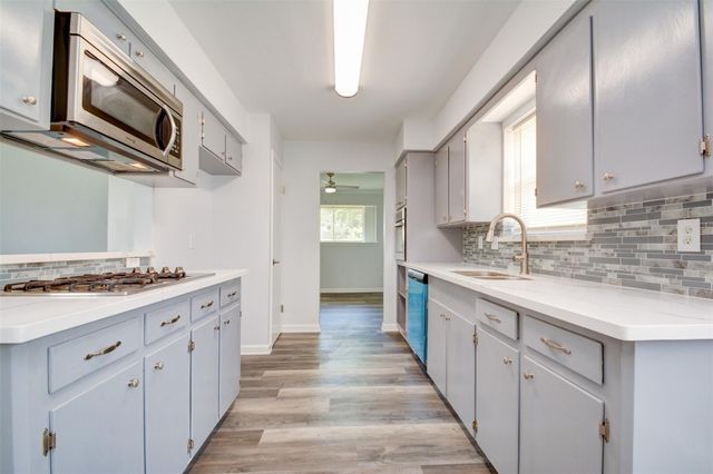 7927 Pella Drive, Houston, TX 77036