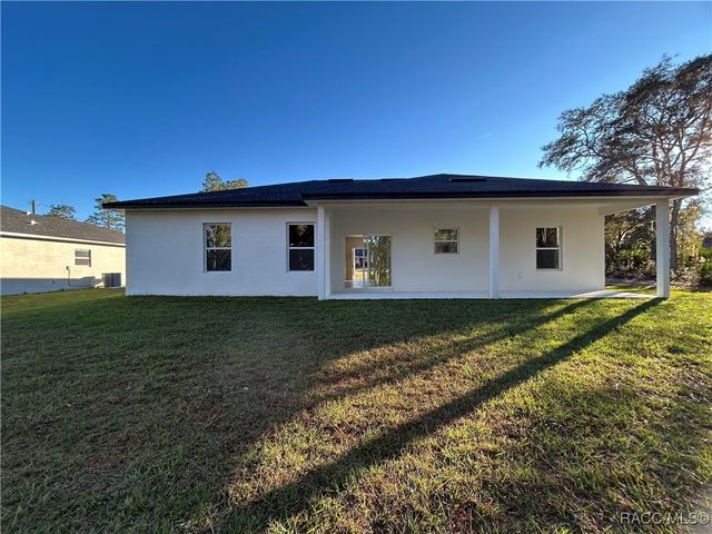 2097 W Hampshire Boulevard, Citrus Springs, FL 34434