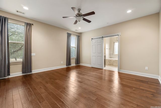 1126 Ensenada Dr, Canyon Lake, TX 78133