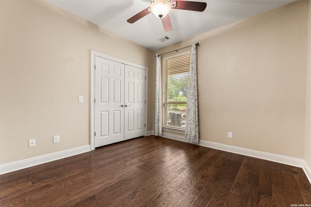 1126 Ensenada Dr, Canyon Lake, TX 78133