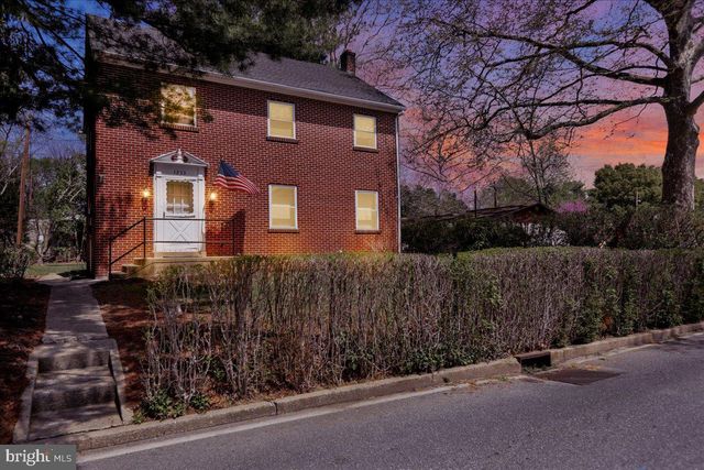 1233 MAPLE AVENUE, Lancaster, PA 17603