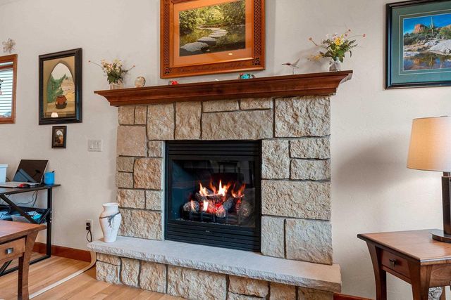 177 E CLEARWATER COURT, Appleton, WI 54913