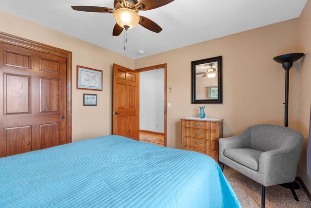 177 E CLEARWATER COURT, Appleton, WI 54913