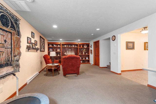 177 E CLEARWATER COURT, Appleton, WI 54913