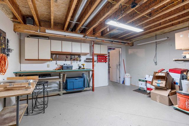 177 E CLEARWATER COURT, Appleton, WI 54913
