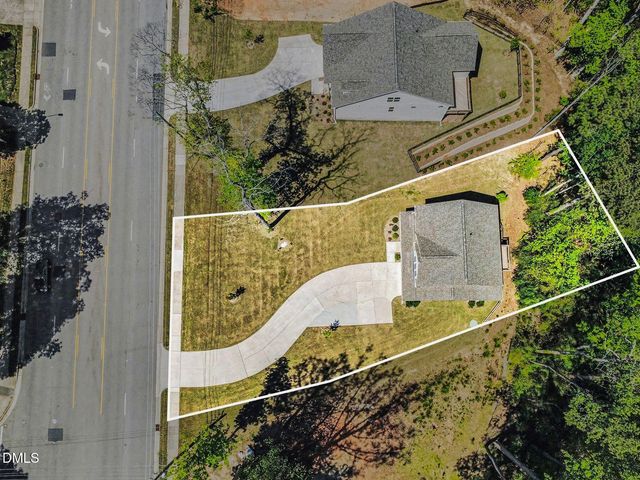 900 SW Maynard Road, Cary, NC 27511