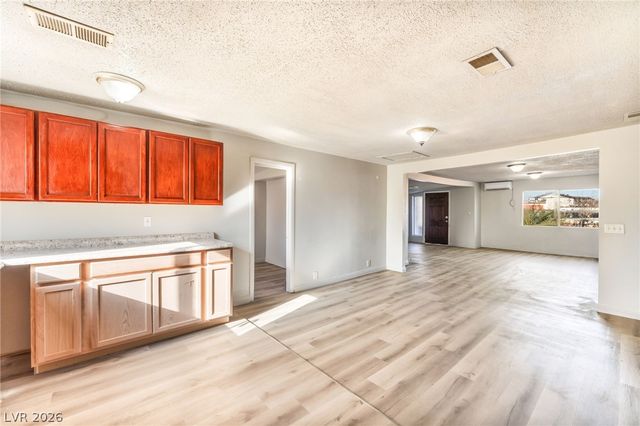 2526 Sunrise Street, Las Vegas, NV 89101