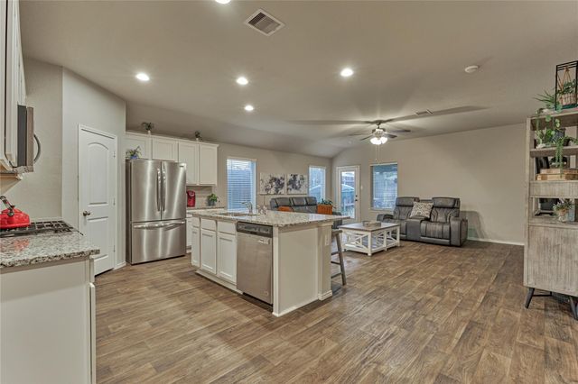 11503 Parrot Fish Court, Conroe, TX 77304
