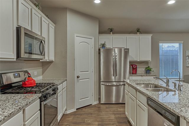 11503 Parrot Fish Court, Conroe, TX 77304