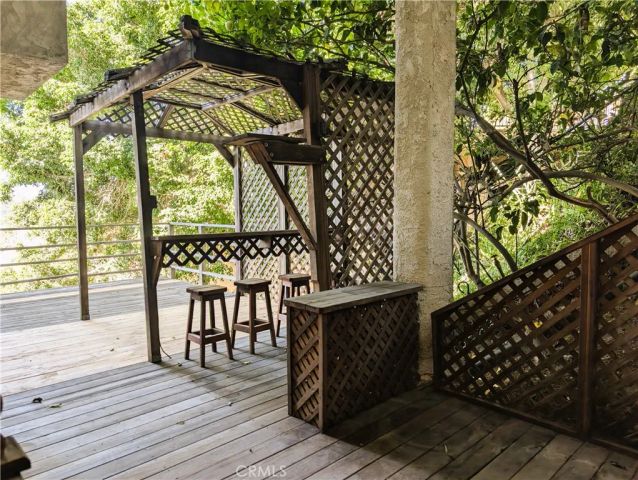 2076 Hanscom Drive, South Pasadena, CA 91030