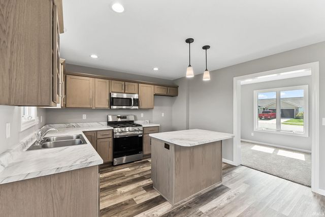18333 Peregrine Drive, New Paris, IN 46553