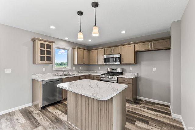 18333 Peregrine Drive, New Paris, IN 46553