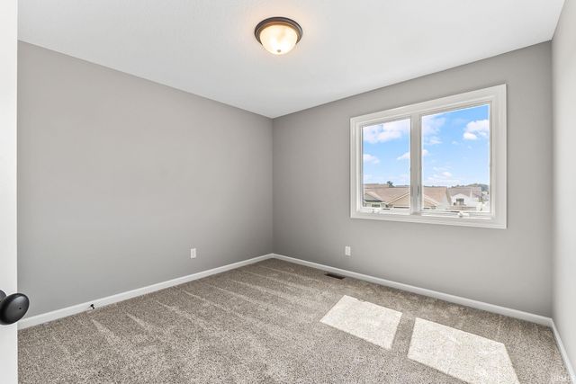 18333 Peregrine Drive, New Paris, IN 46553