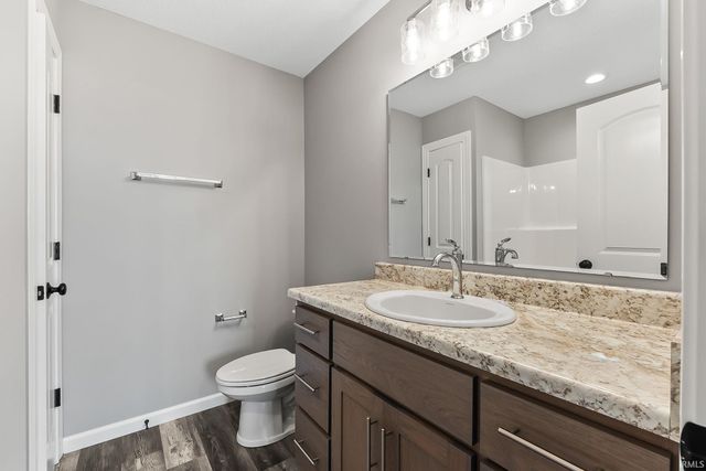 18333 Peregrine Drive, New Paris, IN 46553
