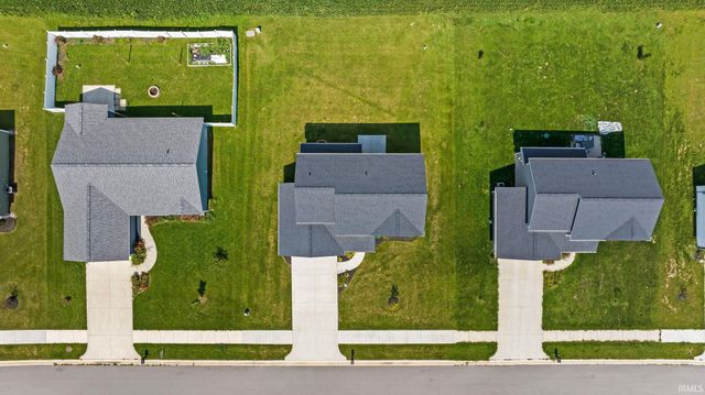 18333 Peregrine Drive, New Paris, IN 46553