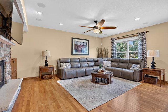 15211 Plumstone Drive, Eden Prairie, MN 55347