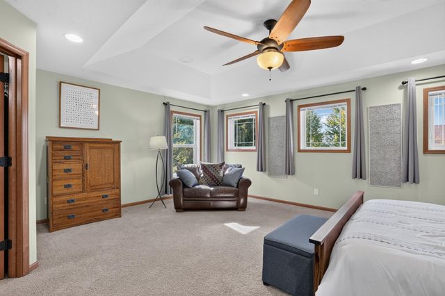 15211 Plumstone Drive, Eden Prairie, MN 55347