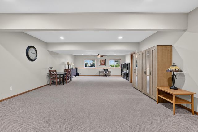 15211 Plumstone Drive, Eden Prairie, MN 55347