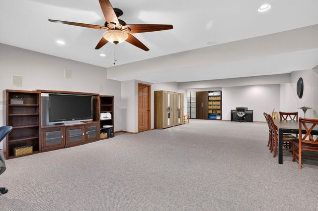 15211 Plumstone Drive, Eden Prairie, MN 55347