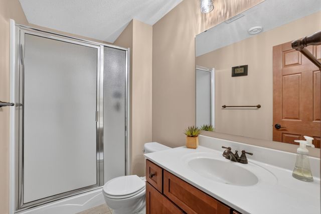 15211 Plumstone Drive, Eden Prairie, MN 55347