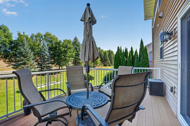 15211 Plumstone Drive, Eden Prairie, MN 55347