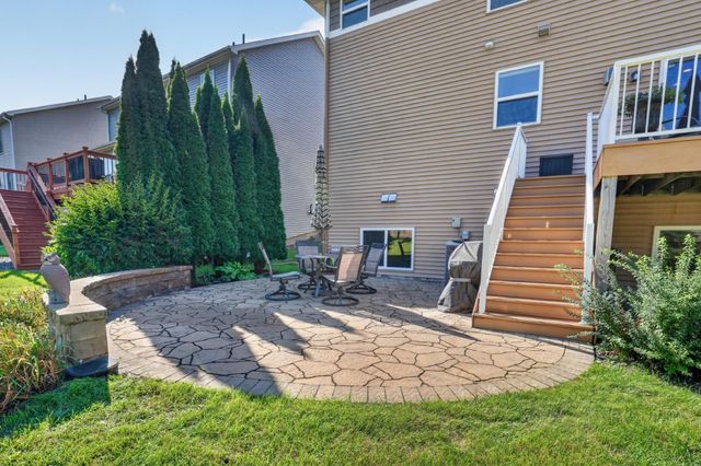 15211 Plumstone Drive, Eden Prairie, MN 55347