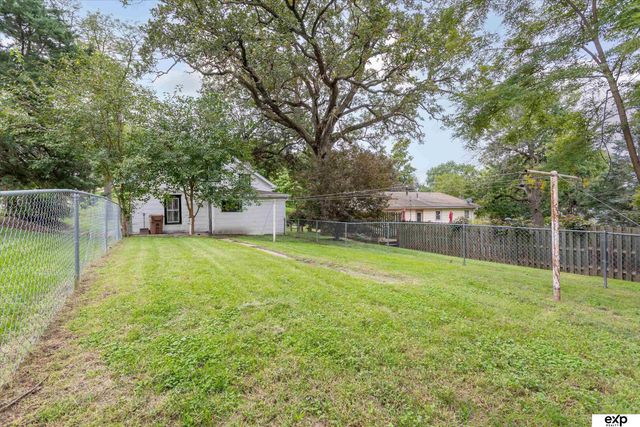 1302 Avenue A, Plattsmouth, NE 68048