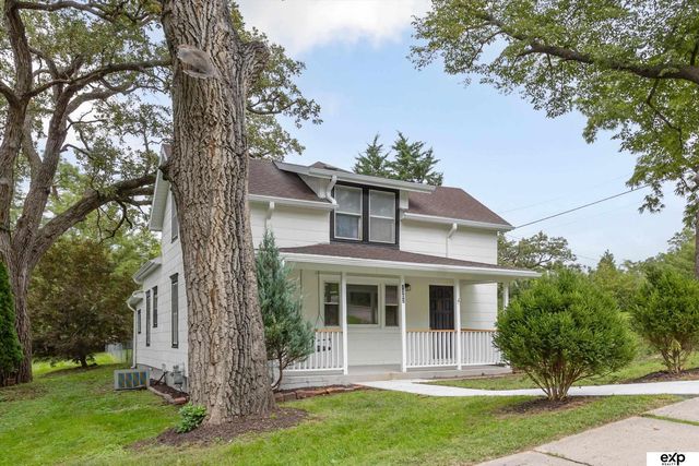 1302 Avenue A, Plattsmouth, NE 68048