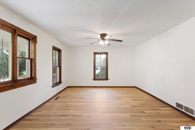 1302 Avenue A, Plattsmouth, NE 68048