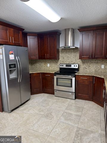 137 Arbor Cove Way, Stockbridge, GA 30281