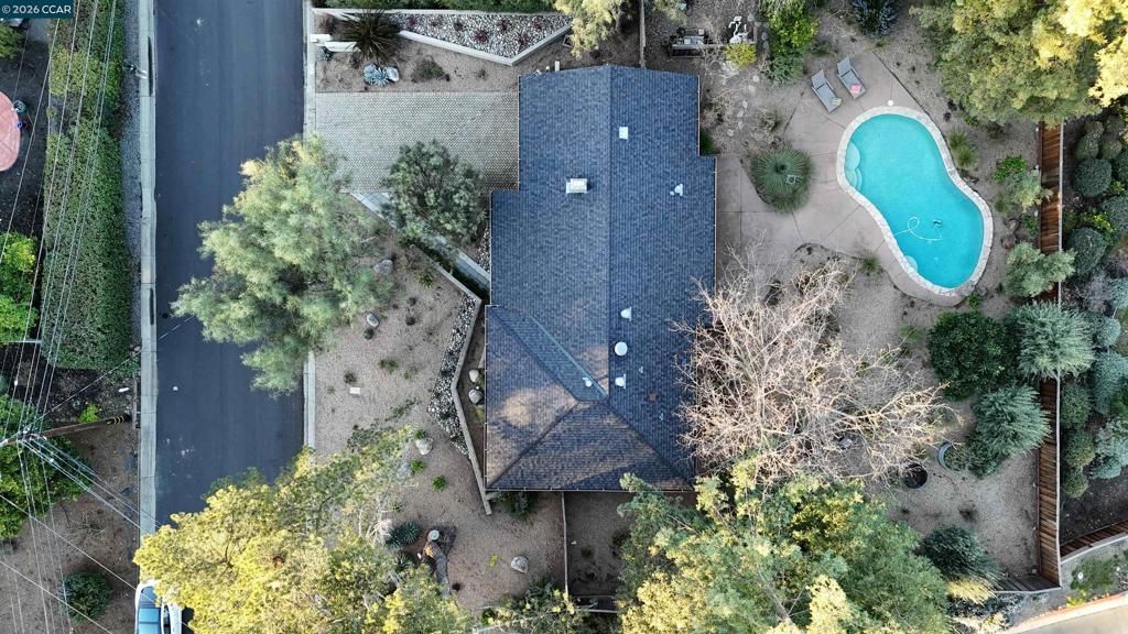 Image 3 of property listing at 54 54 Carlos Court, Walnut Creek, CA 94597