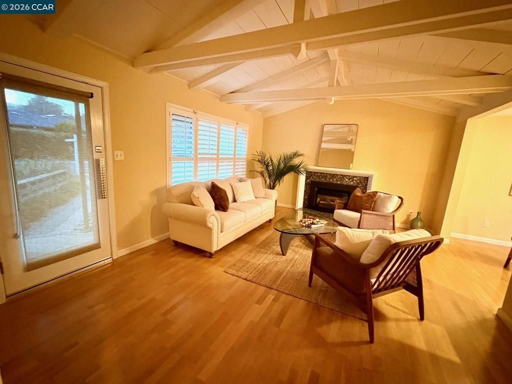 Image 5 of property listing at 54 54 Carlos Court, Walnut Creek, CA 94597