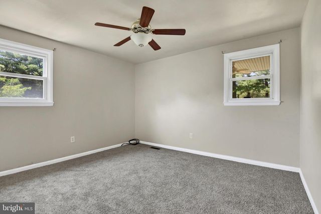 2504 FAIRMOUNT RD, Hampstead, MD 21074