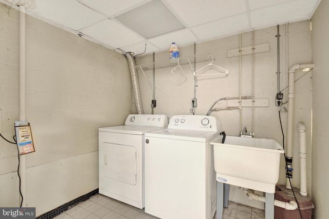 2504 FAIRMOUNT RD, Hampstead, MD 21074