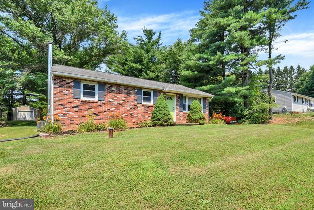 2504 FAIRMOUNT RD, Hampstead, MD 21074