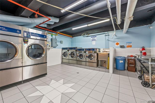 18-35 Corporal Kennedy 3C, Bayside, NY 11360